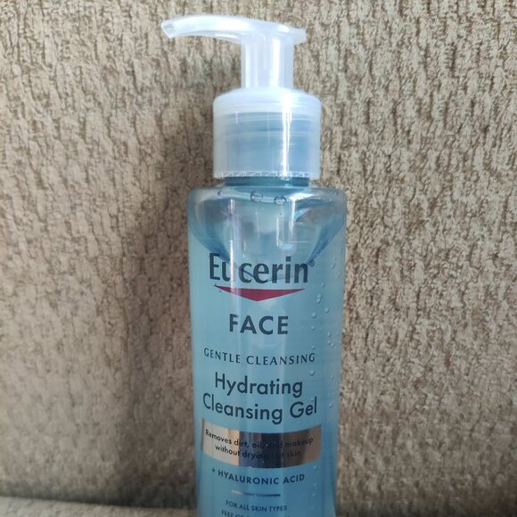 Eucerin Face Gentle Cleansing Hydrating Cleansing Gel 6.8 fl oz - Picture 3 of 3